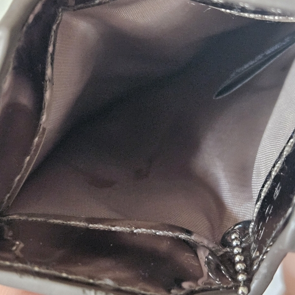 Burberry Parfums Ipod Pouch - Picture 5 of 6